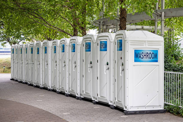 Best Portable toilet rental cost  in Glenville, WV